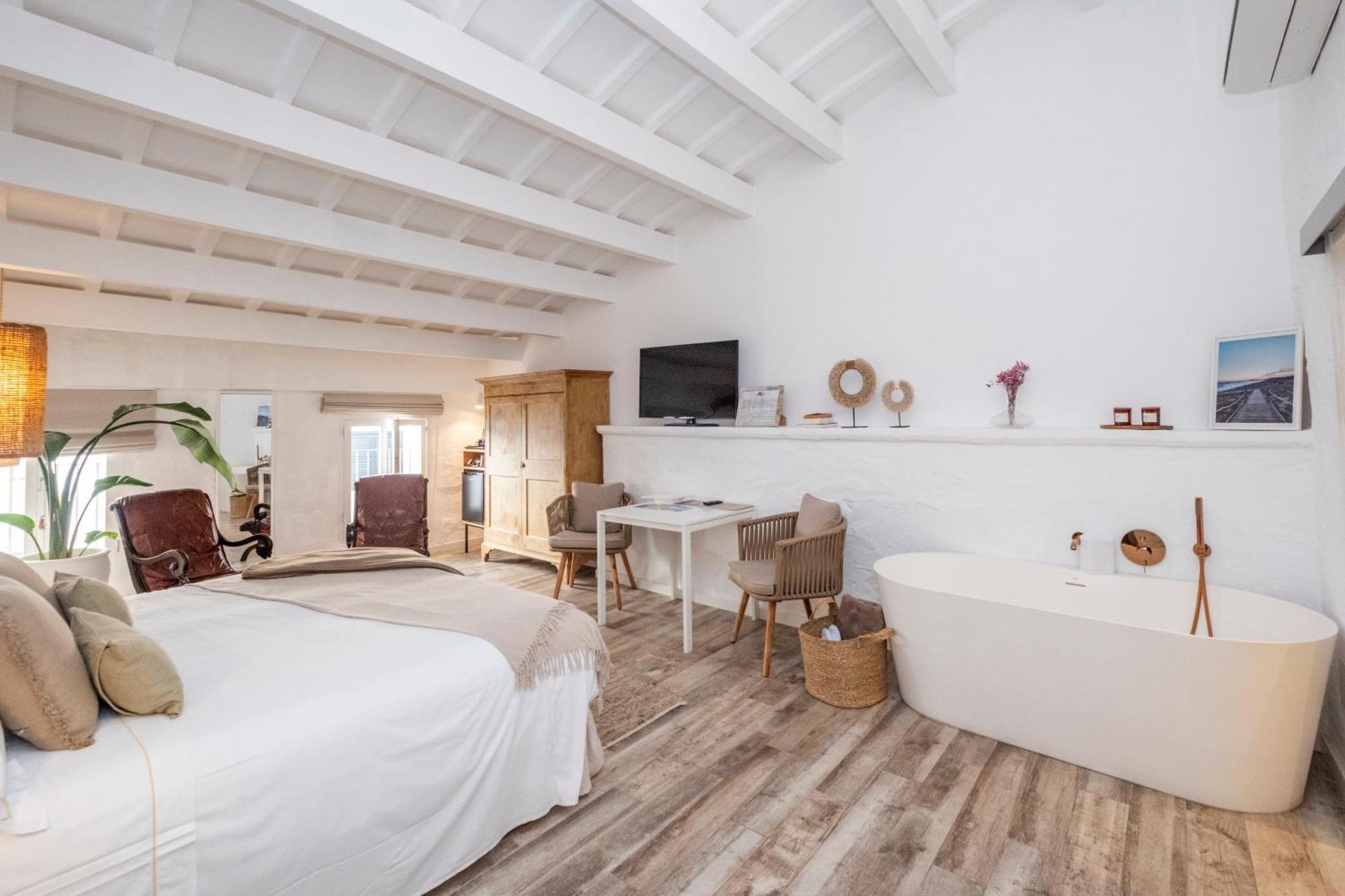 Encant De Alaior Boutique Hotel Exterior photo